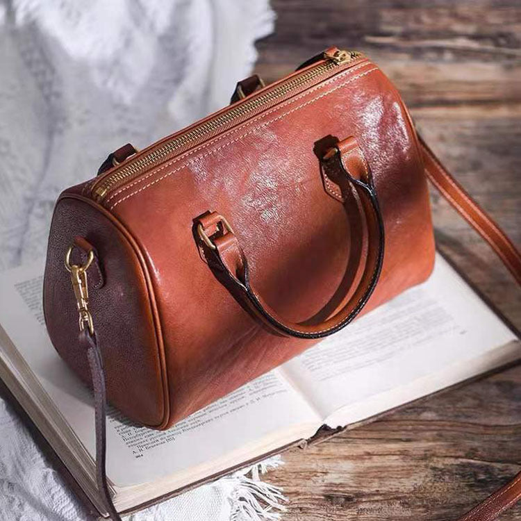 Women's Cowhide Artistic Retro Boston Hand Holding Bags