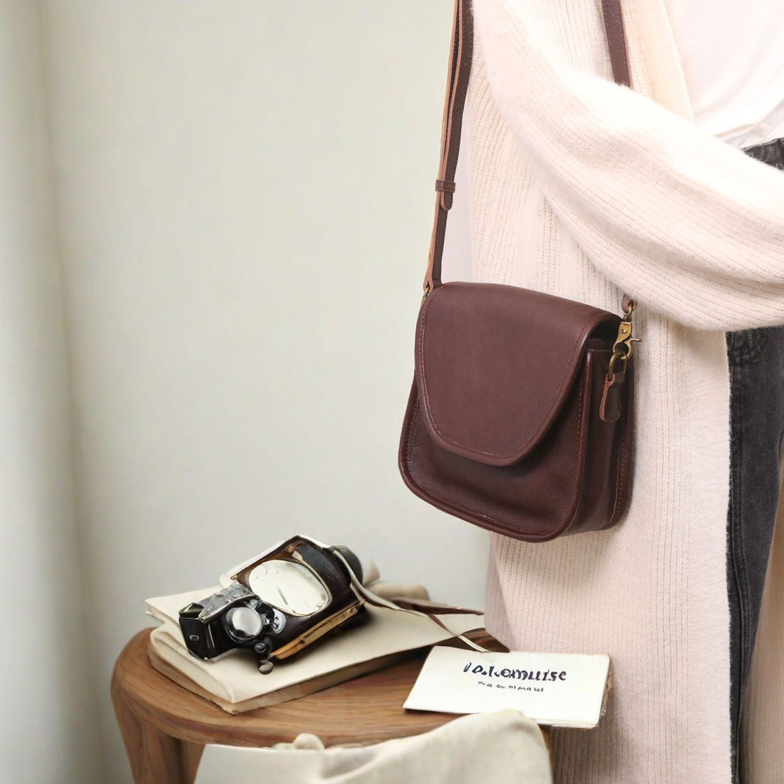 First Layer Cowhide Artistic Retro French Crossbody Bags