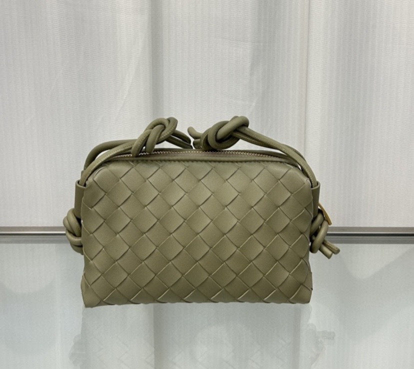 Women's Genuine Leather Cowhide Woven Lunch Box Shoulder Bags