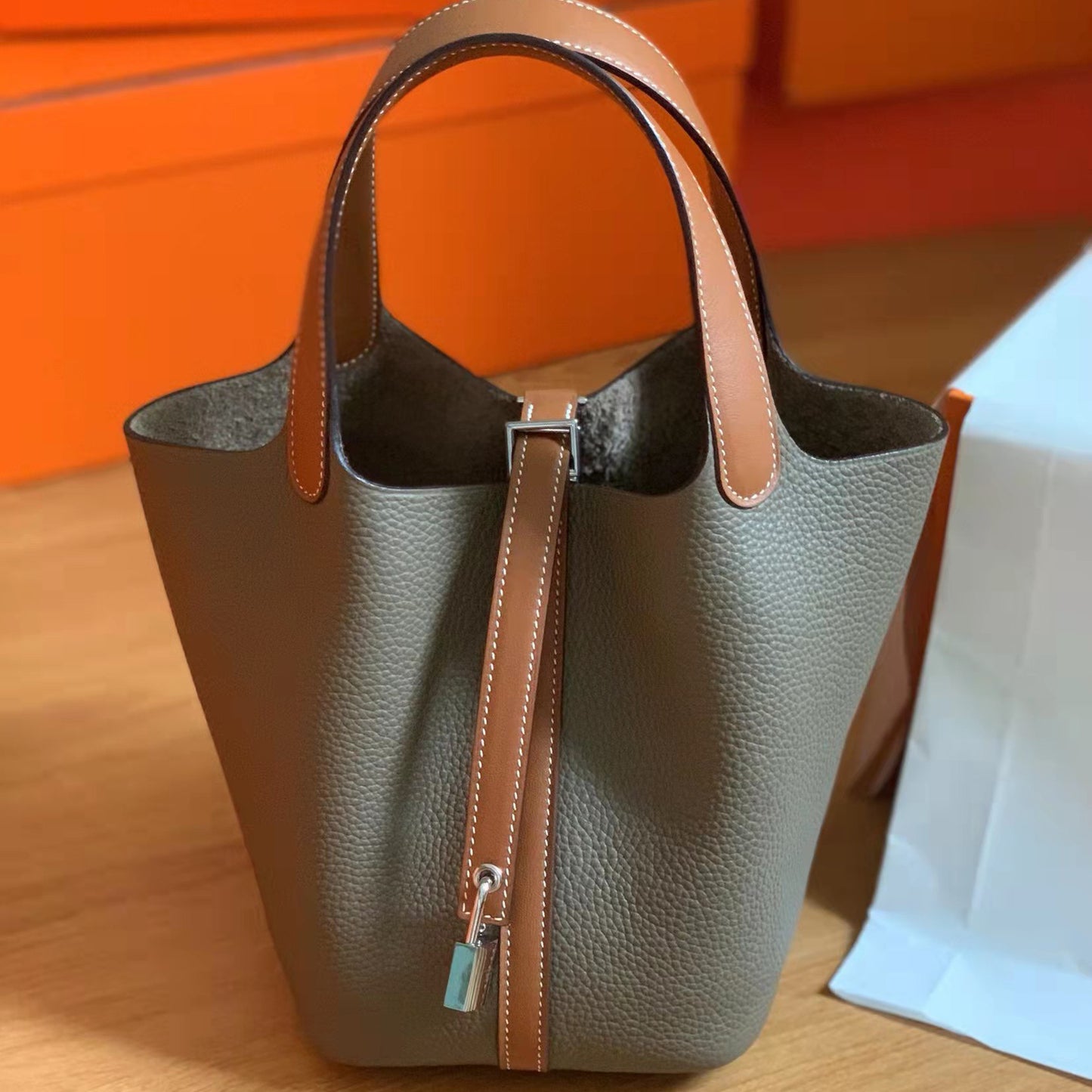 Women's First Layer Litchi Pattern Genuine Leather Bags