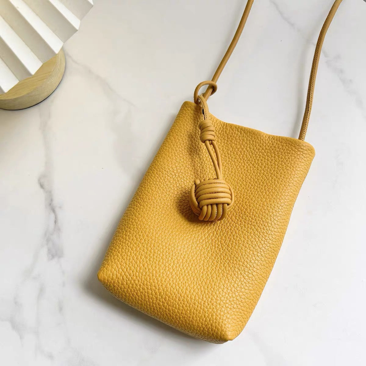 Women's Leather Woven Ball Vertical Soft Cowhide Phone Bags