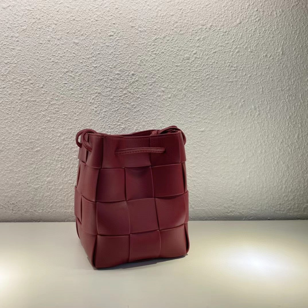 Women's Trendy Spring Woven Niche Portable Mini Bucket Bags