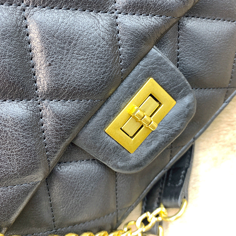 Women's Cowhide Diamond Pattern Fashionable Genuine Leather Classic Style Bags
