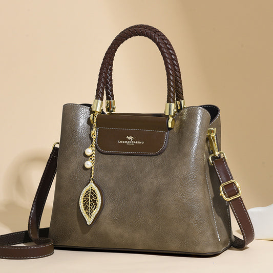 Women's Retro Oily Leather Large Capacity Versatile Tote Bags