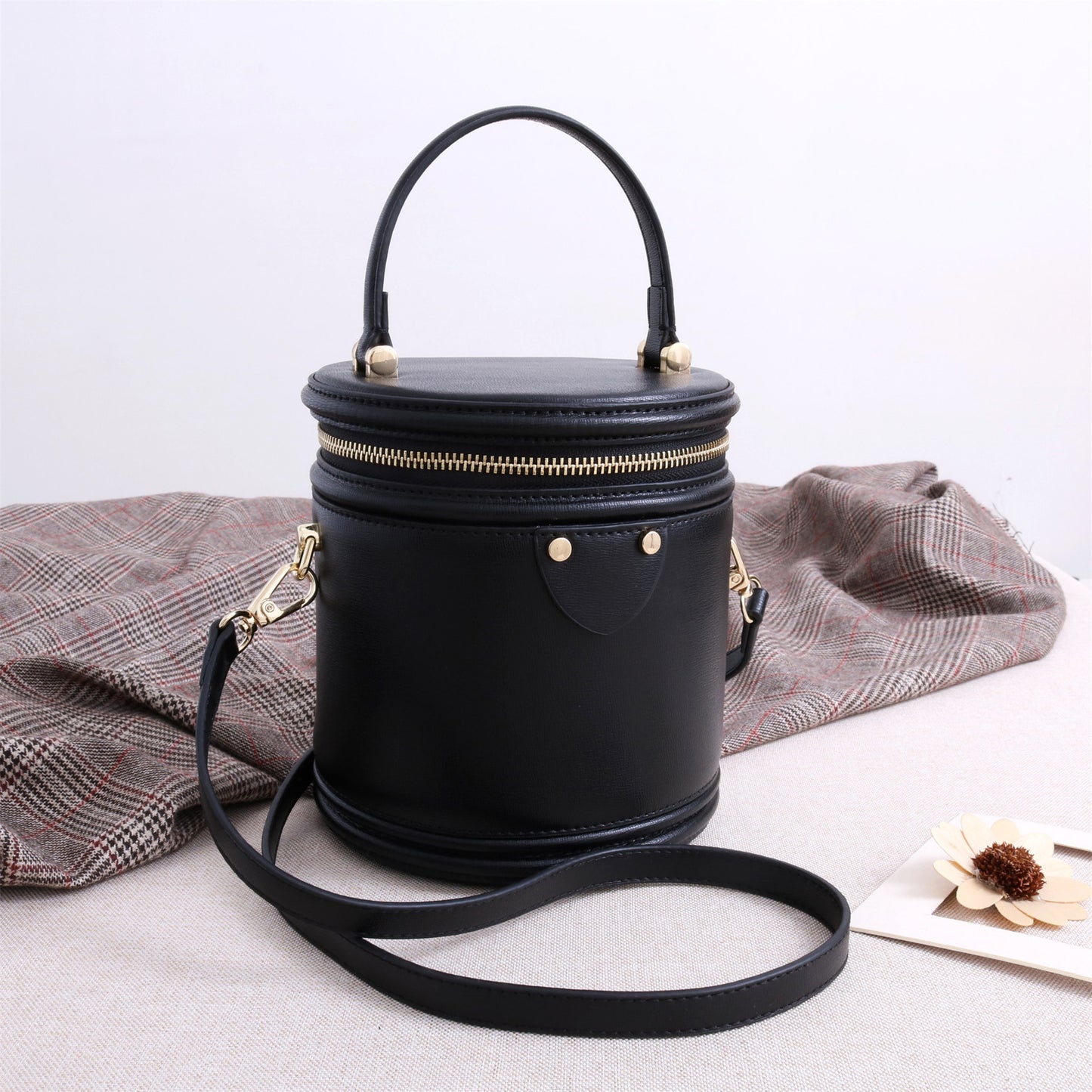 Women's Genuine Leather Retro Round Box Fashion Shoulder Bags