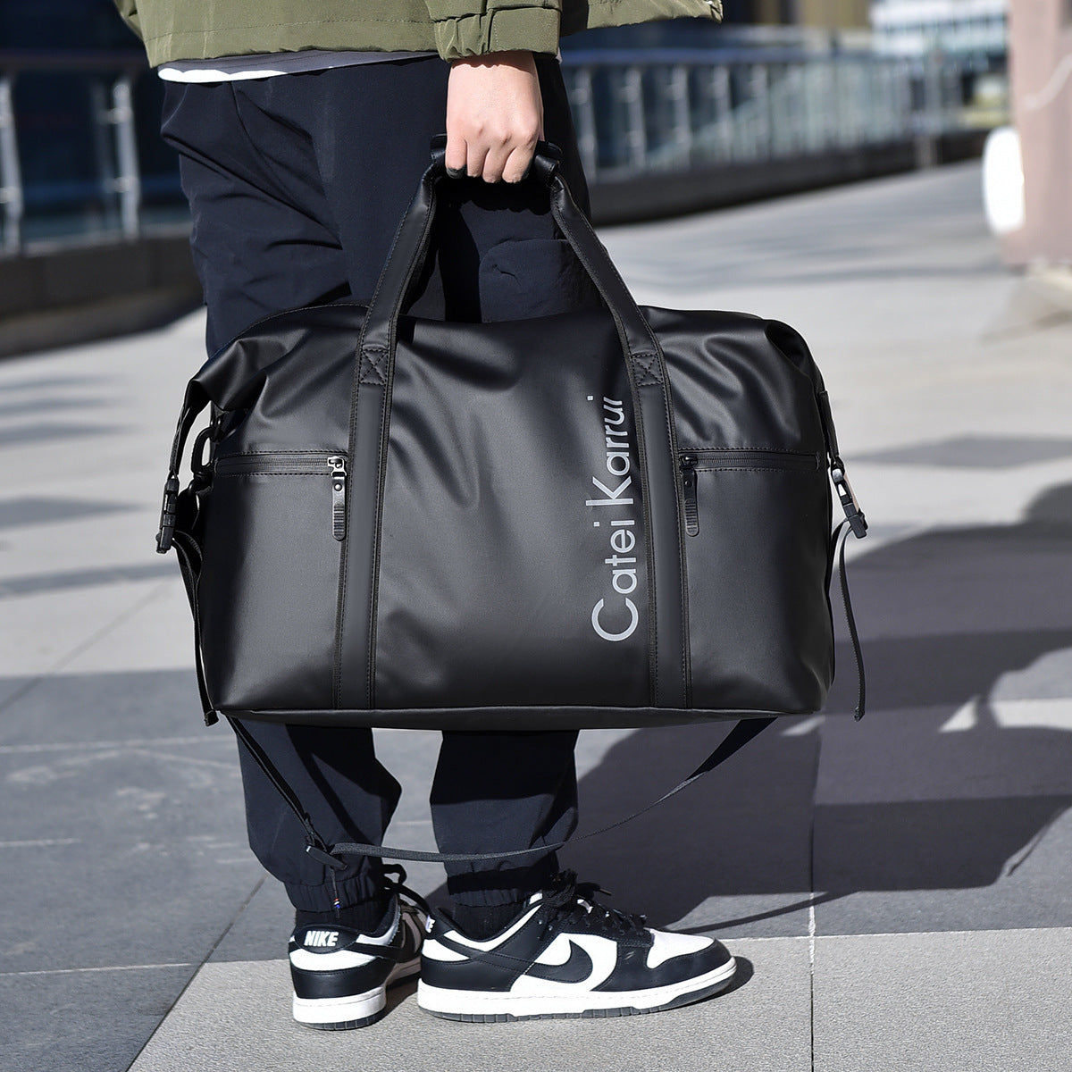 Men's Classic Traveling Business Waterproof Hard-wearing Travel Bags