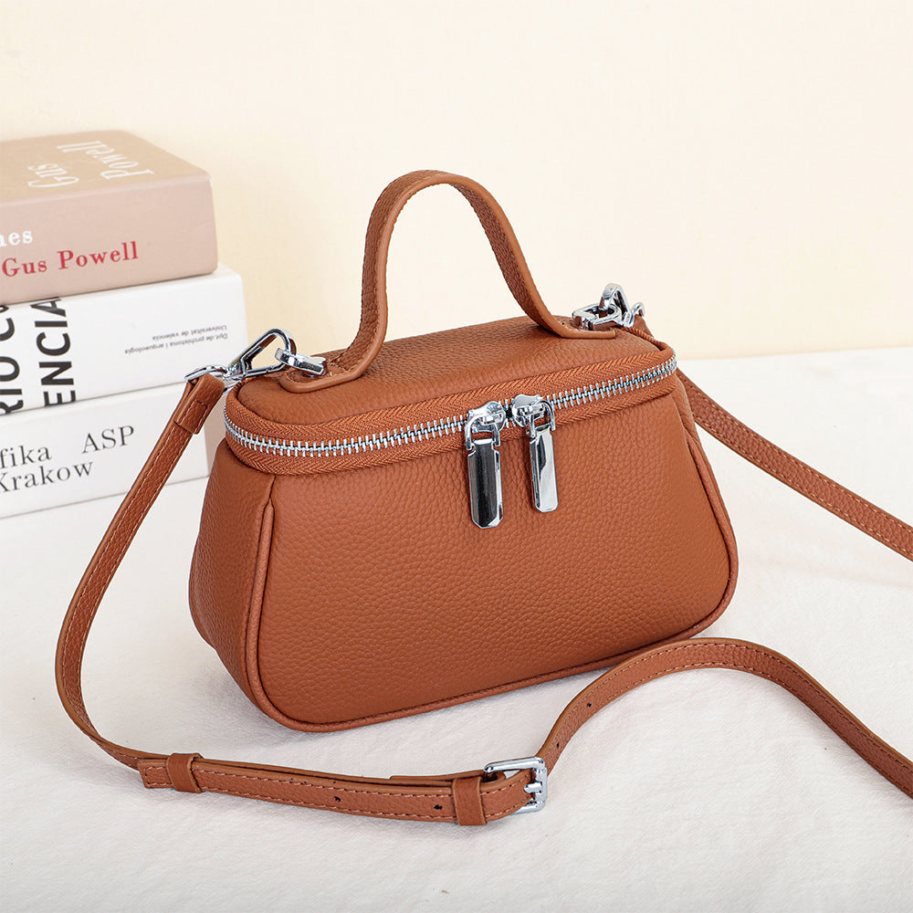 Women's First Layer Cowhide Stylish Versatile Portable Crossbody Bags