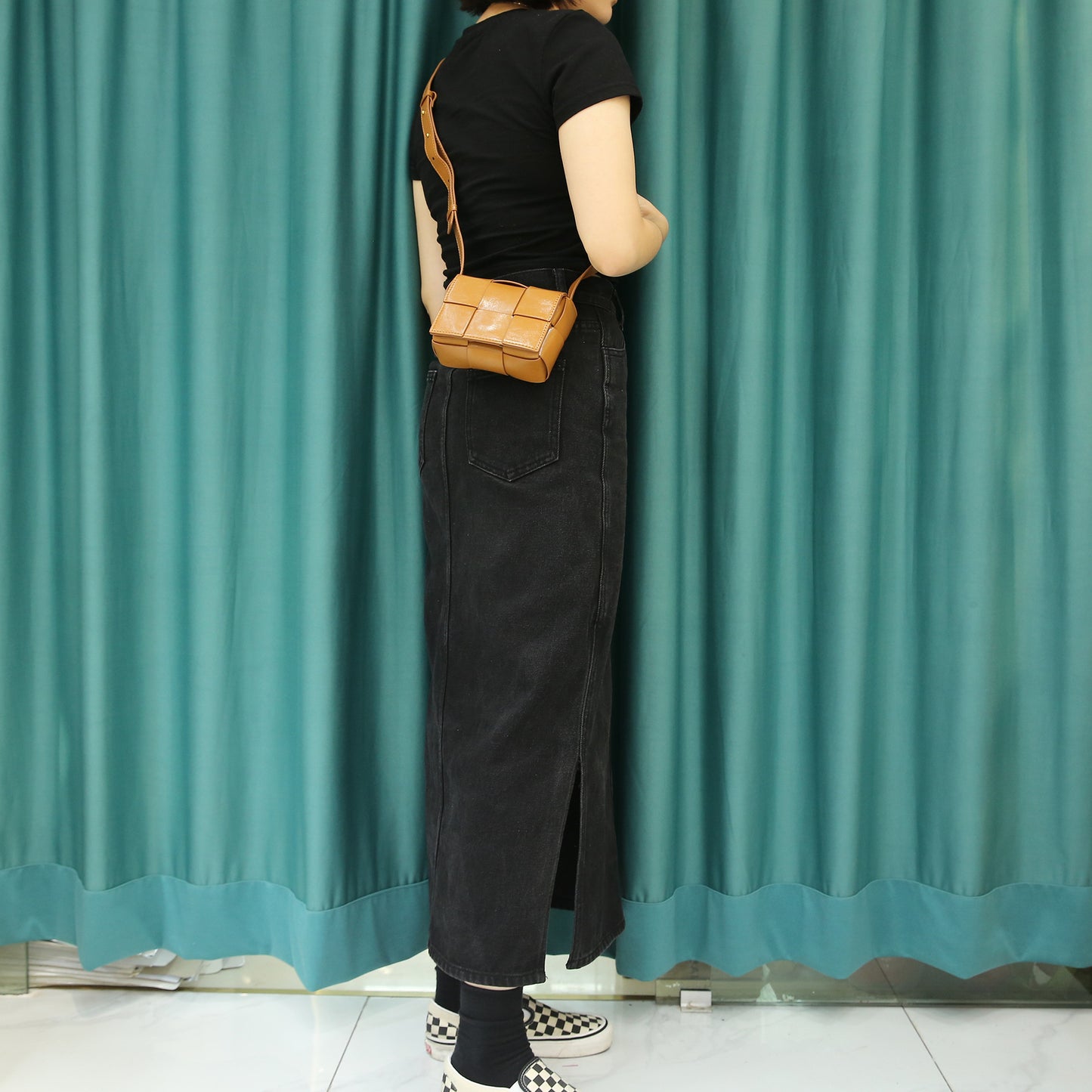Women's Imported Oil Wax Leather Textured Light Crossbody Bags