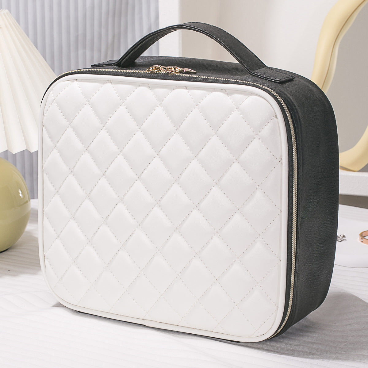 Light Large Capacity High Sense Size Diamond Cosmetic Bags