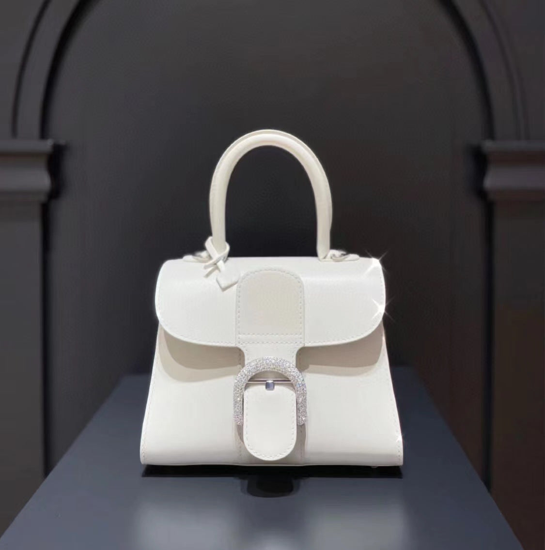 Women's Belgium Color Matching Cowhide Vachette Clasp Handbags