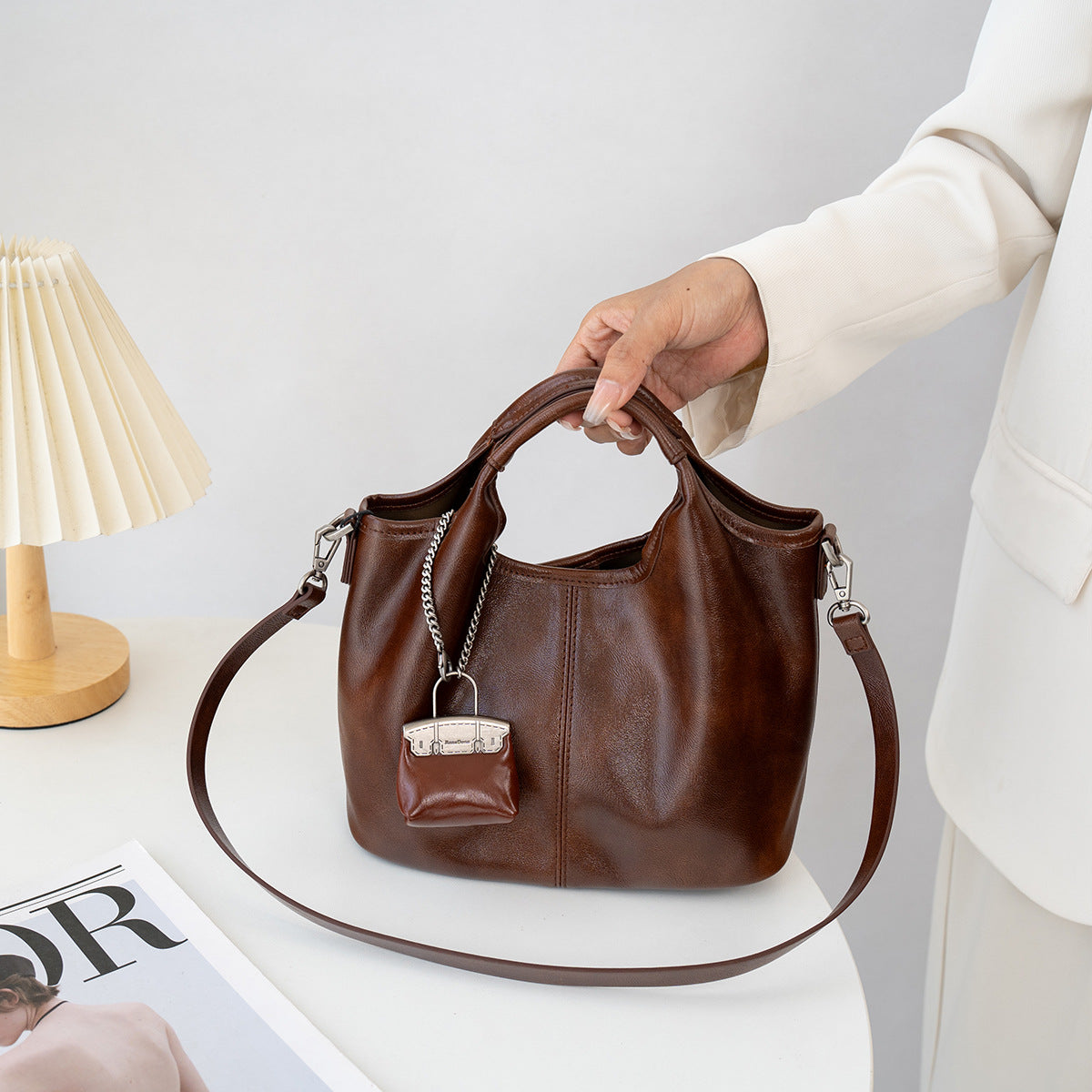 Women's Niche Soft Leather Retro Fashionable Stylish Shoulder Bags