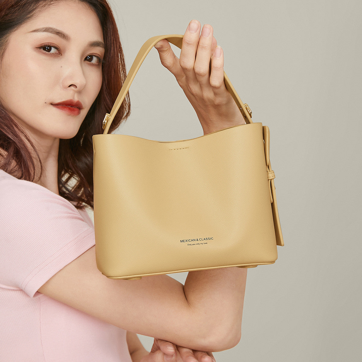 Fashion Combination Portable Commuter Large Capacity Bags
