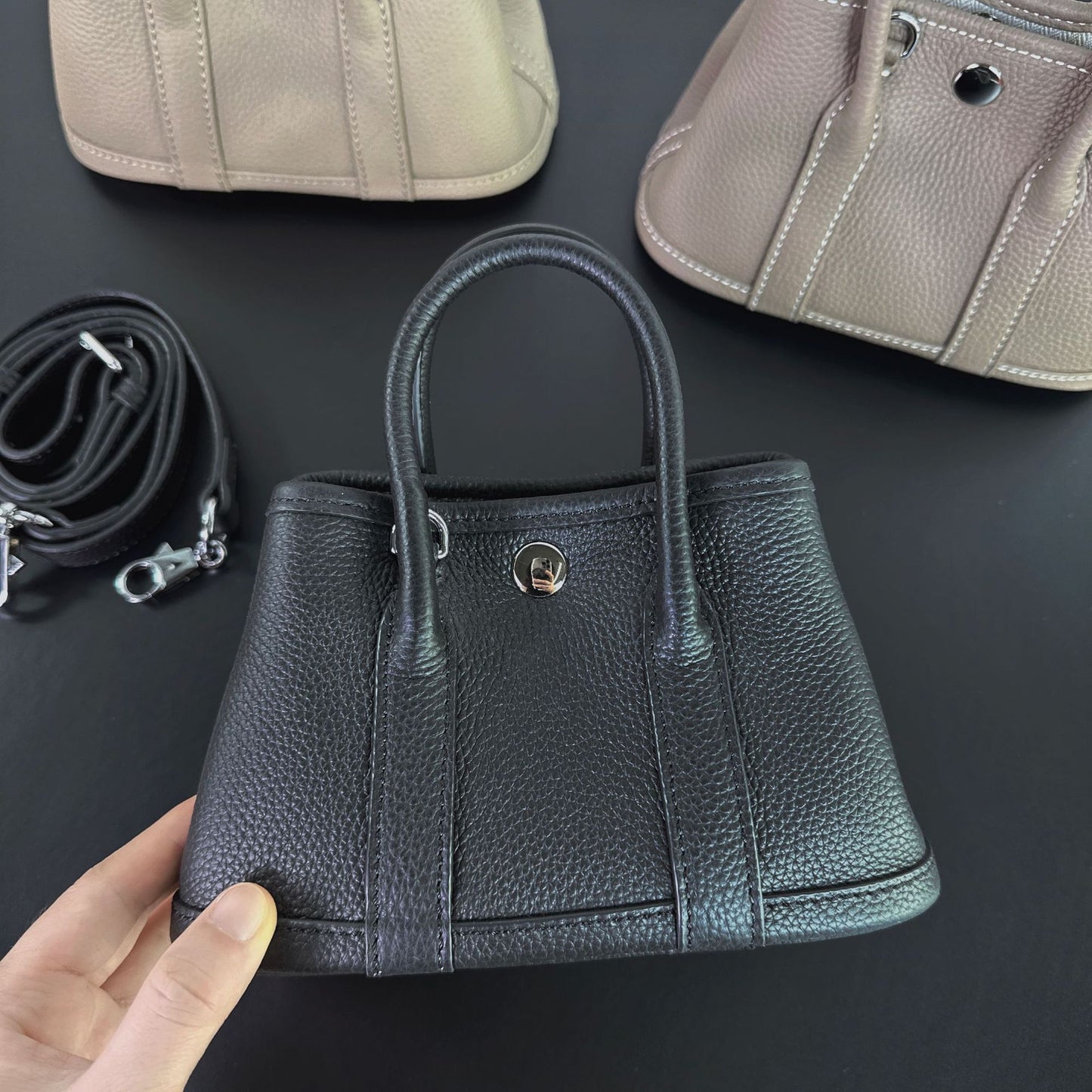Women's Cowhide Lychee Pattern Mini Portable Fashionable Handbags