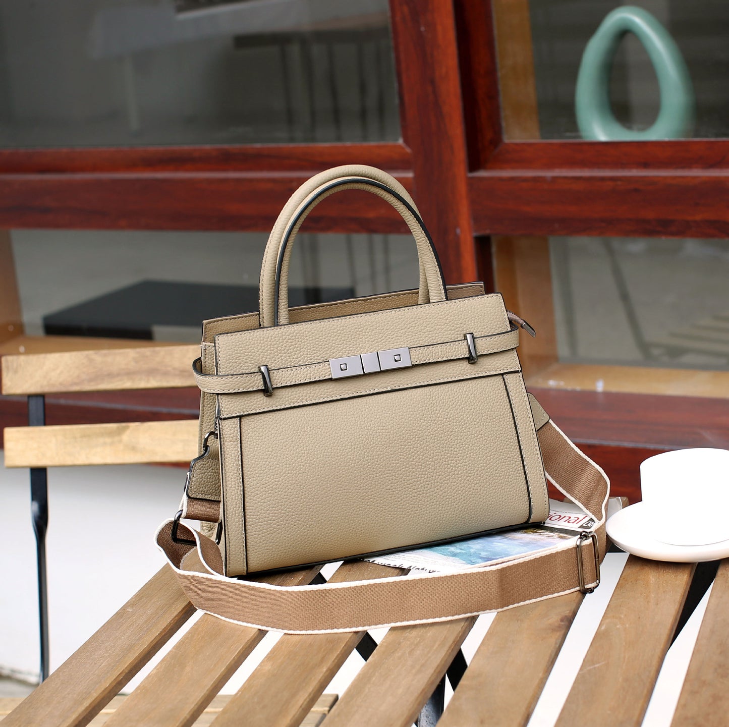 Women's Cowhide Lady's Fashion Large Capacity Shell Shoulder Bags