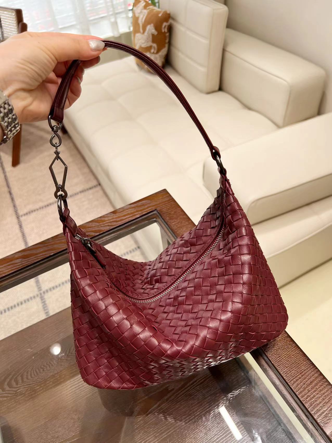 Women's Luxury Moon Fashion Genuine Leather Woven Portable Large Shoulder Bags