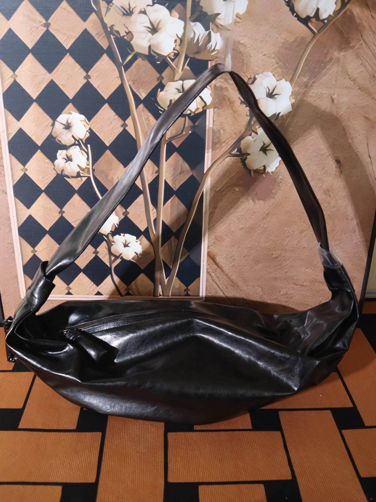 Croissant Paper Cowhide Pleated Top Layer Bags