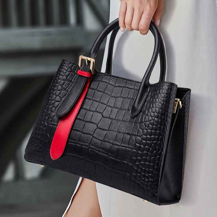 Women's Texture Large Capacity Fashion Simple Commute Shoulder Bags