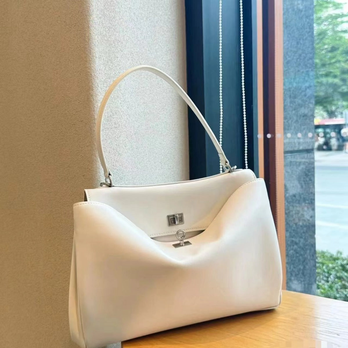 Distressed Pleated Idle Style Unique Draping High-grade Super Handbags