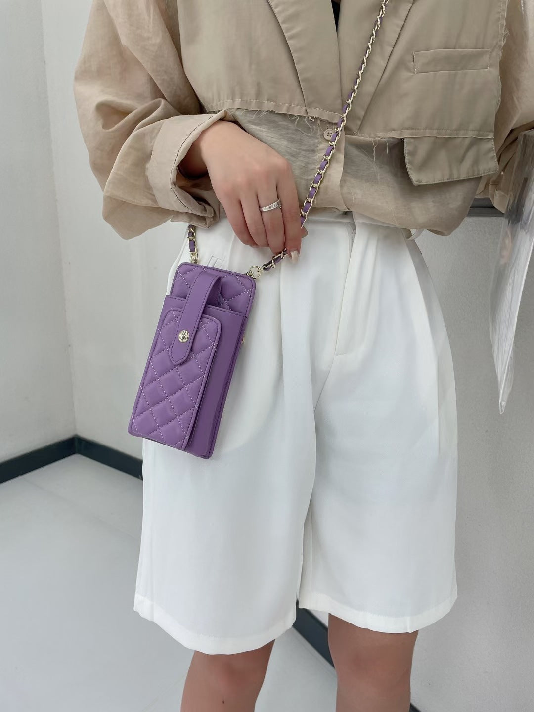 Women's Soft Sheepskin Classic Style Perfect Chain Phone Bags