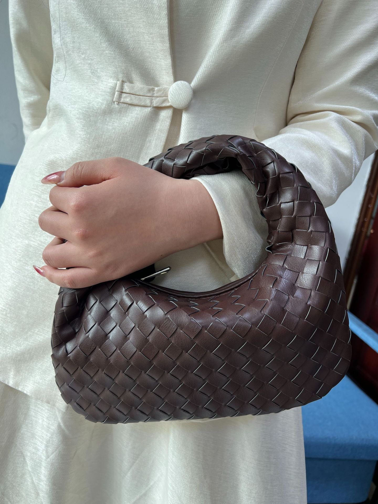 Knotted Hand-woven Horn Portable Dumpling Lot Handbags