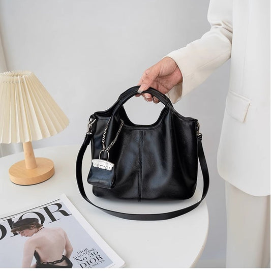 Women's Niche Soft Leather Retro Fashionable Stylish Shoulder Bags