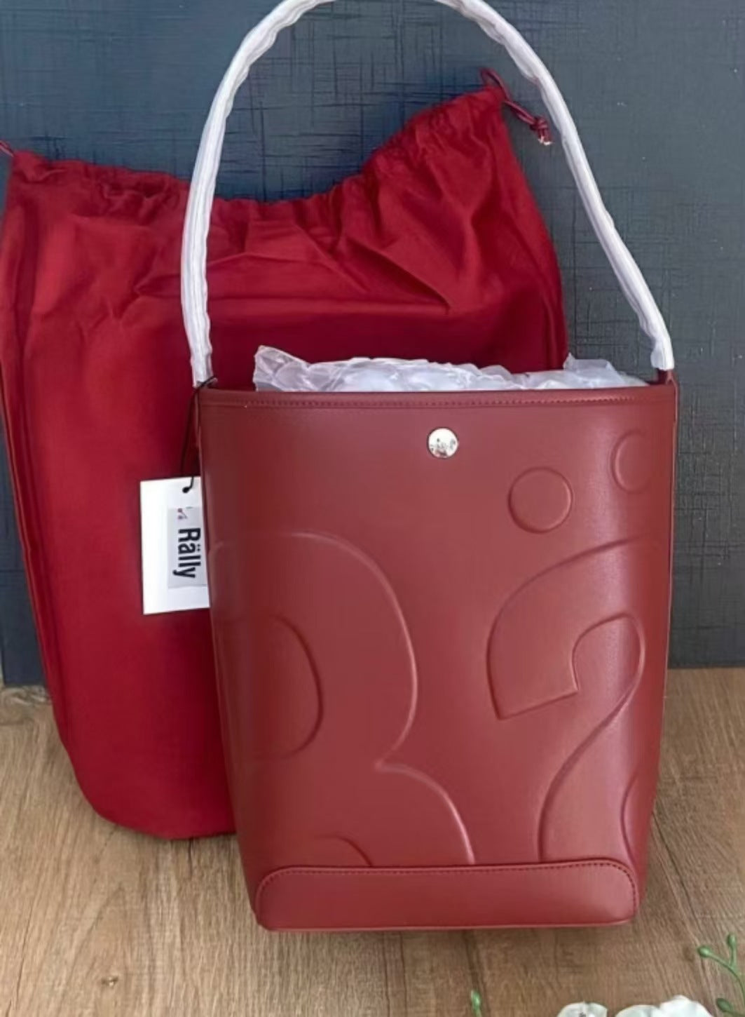 Autumn Thailand Niche Letter Embossed Fashion Bucket Bags