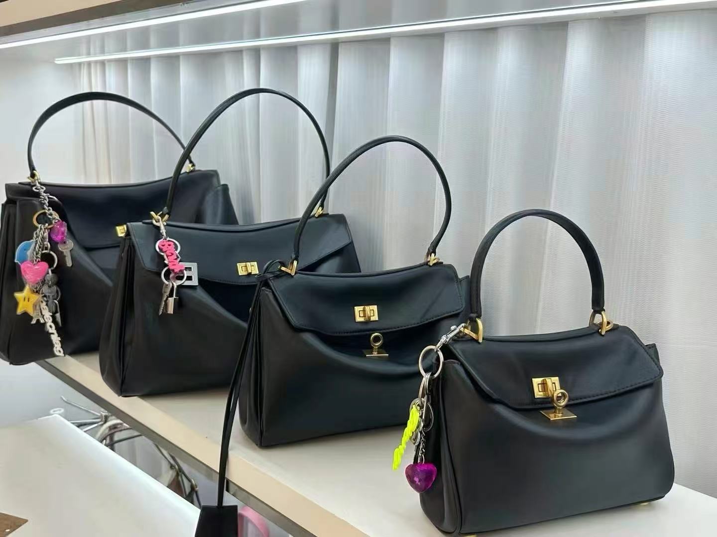 Women's Kelly Loose Neutral Large Capacity Totes Lock