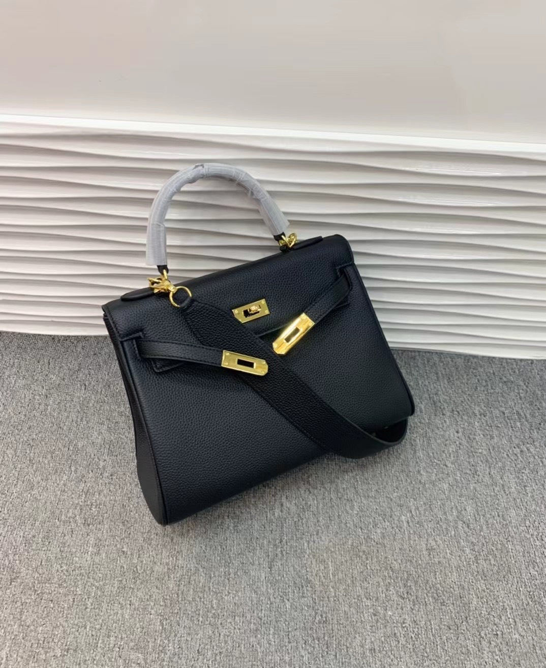 Women's Top Layer Cow Leather Wide Strap Handbags