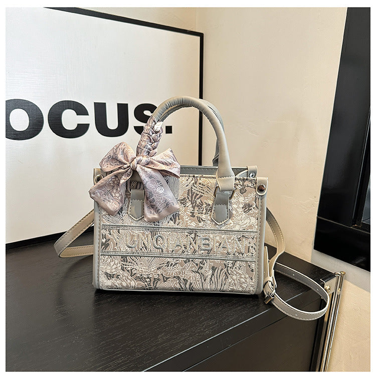 Exquisite Versatile Niche Fashionable Portable Female Tote Bags