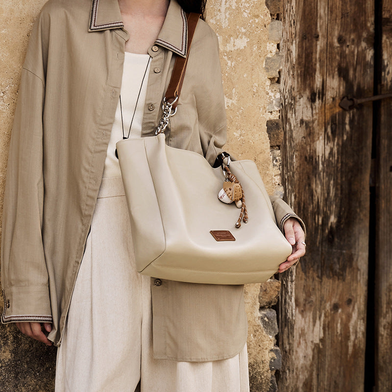 High Sense Vegetable Tanning Leather Large Shoulder Bags