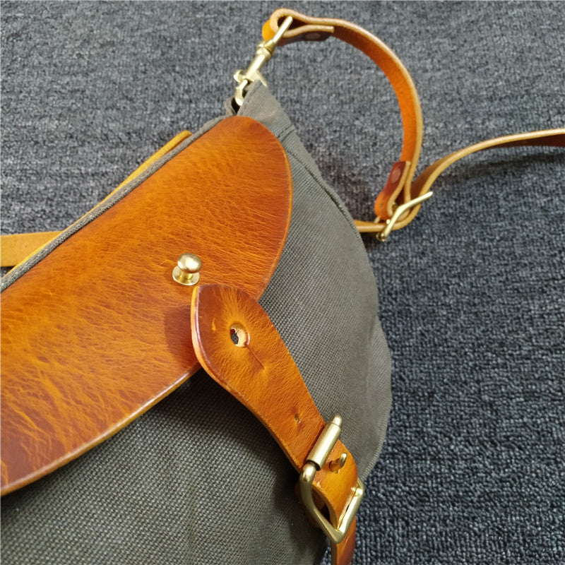 Women's & Men's & Retro Couple Oil Wax Canvas Men's Shoulder Bags