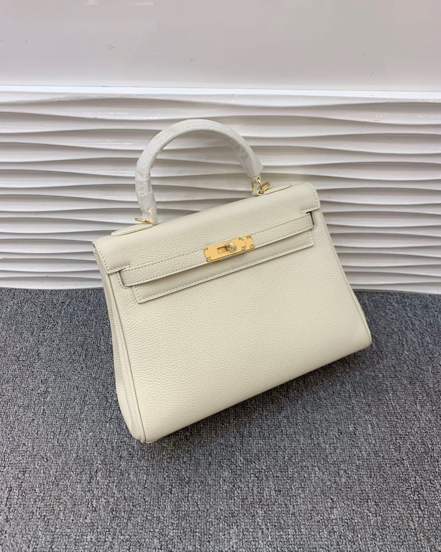 Women's Top Layer Cow Leather Wide Strap Handbags