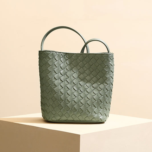 Sheepskin Hand-woven Retro Commuter Niche Korean Bucket Bags