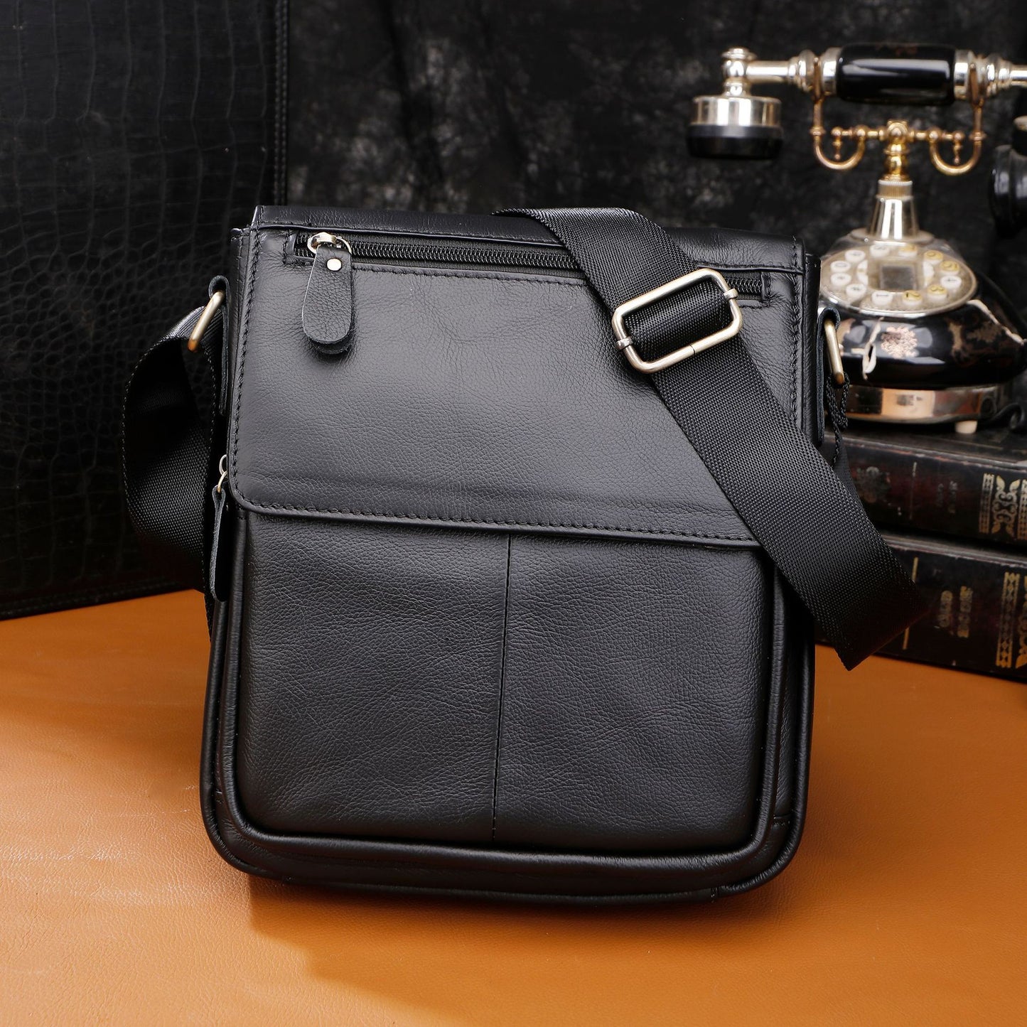 Men's Layer Leather Vertical Soft Noodle Leisure Men's Shoulder Bags