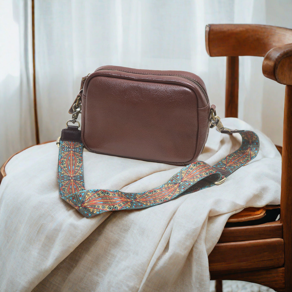 Women's Leather Simple Artistic Retro Personality Trend Crossbody Bags