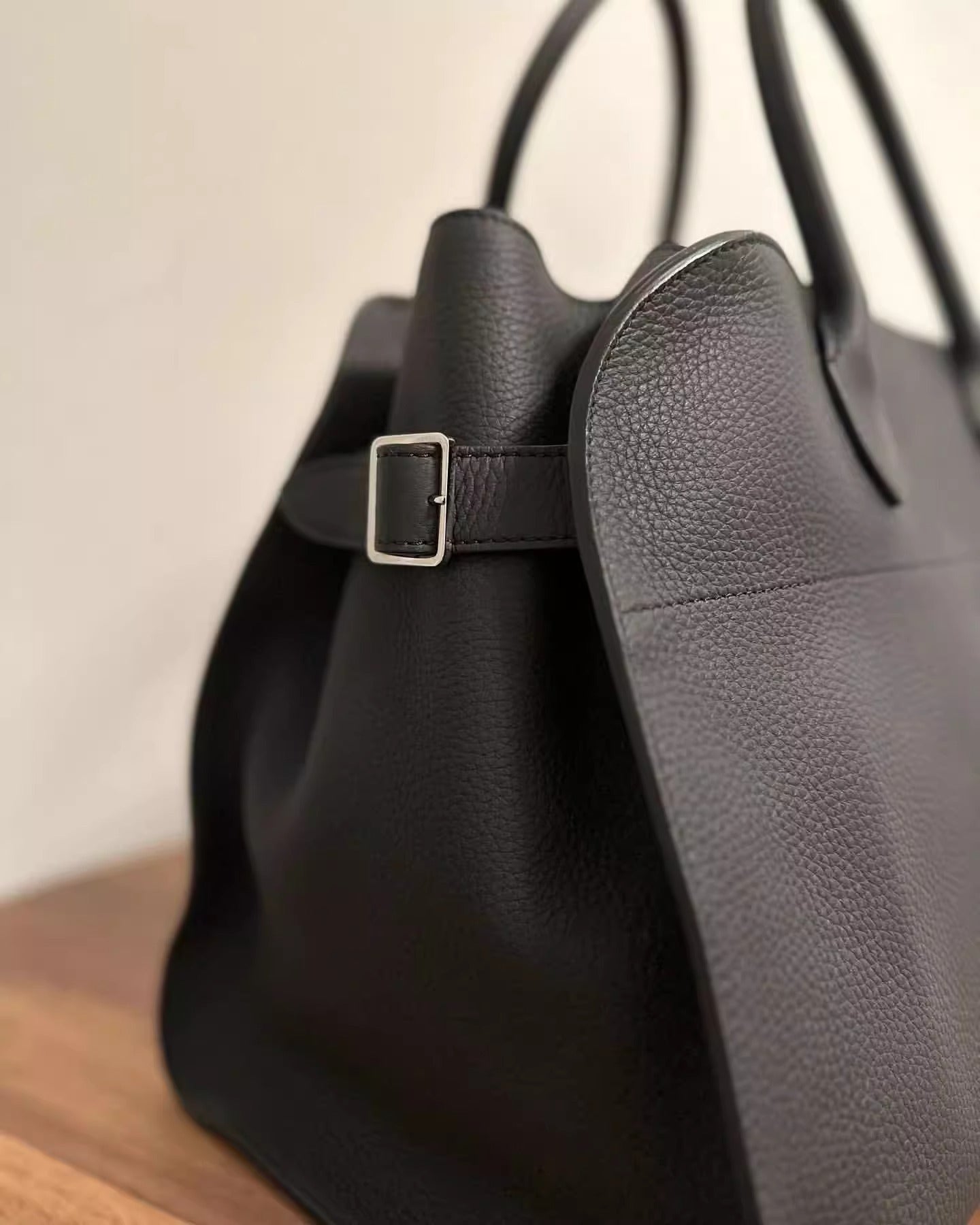 Elegant Suede Cowhide Commuter Texture Leather Handbags