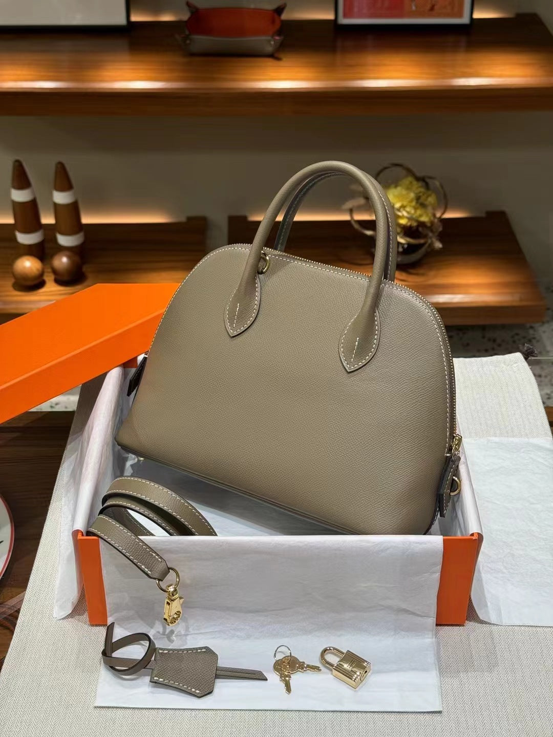 Women's Genuine Leather Shell Bowling Palm Grain Bags