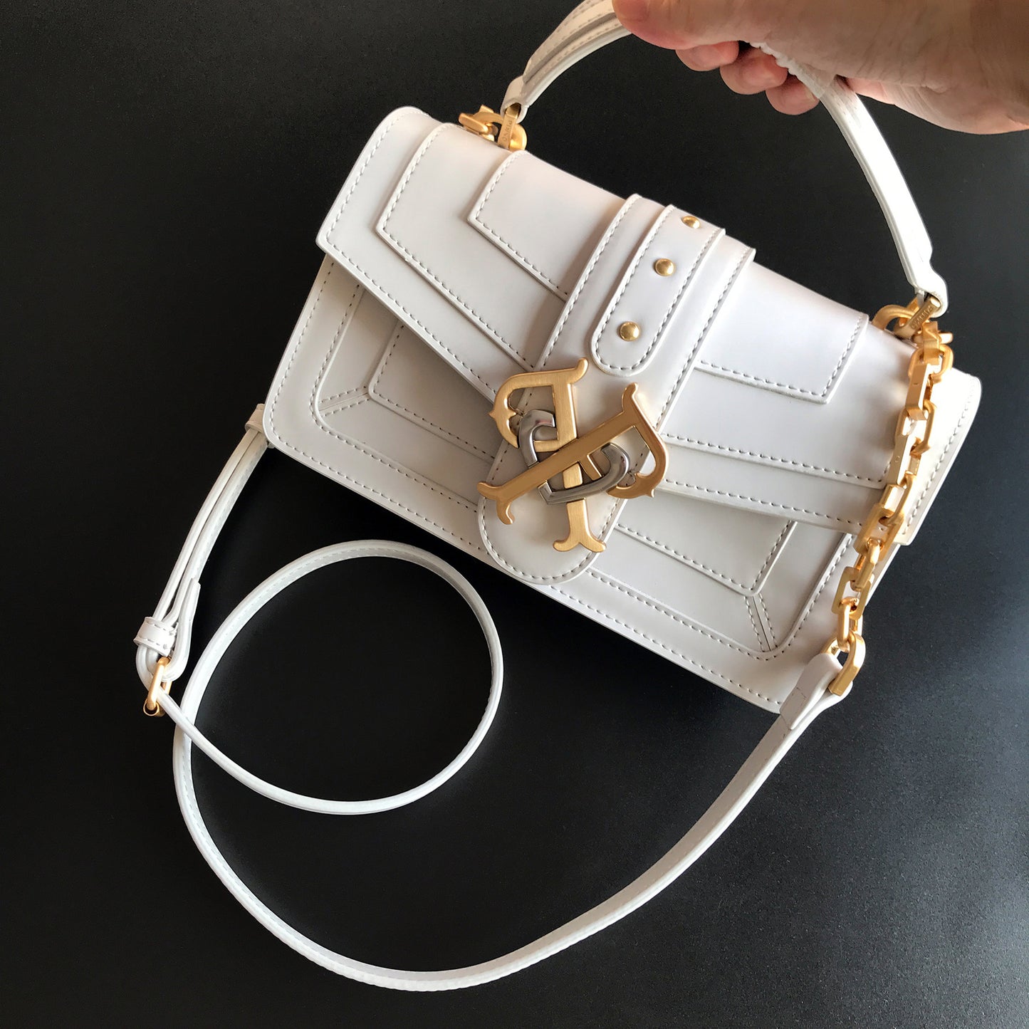 Women's Mini Swallow Sheepskin Chain Wine God Shoulder Bags