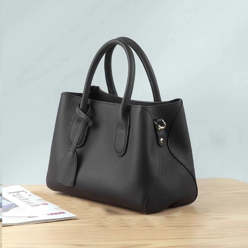 Women's Design Leather Large Capacity Fashion Commuter Bucket Bags