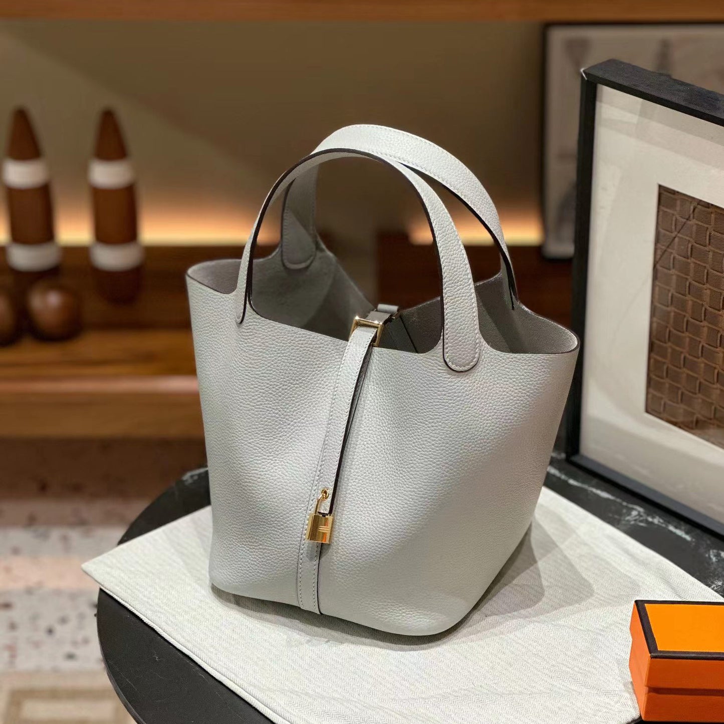 Women's Leather Litchi Pattern Hand Holding Handmade Handbags