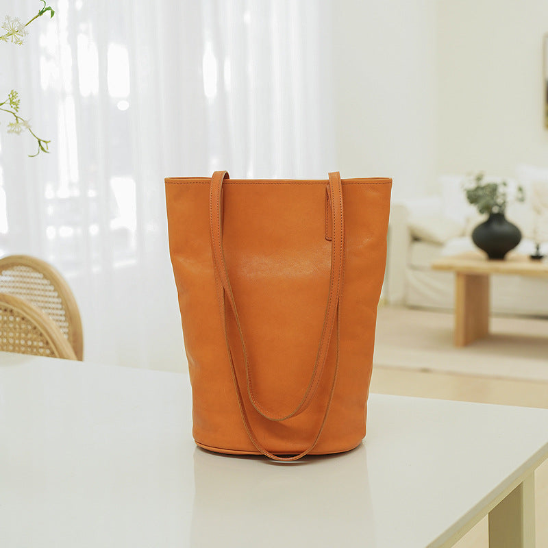 Women's High-grade Genuine Leather Retro Large Capacity Underarm Bucket Bags