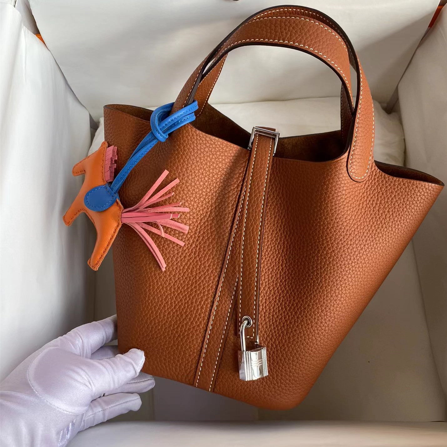 Women's Handmade Wax Line Vegetable Basket Cowhide Lychee Pattern Elephant Bags