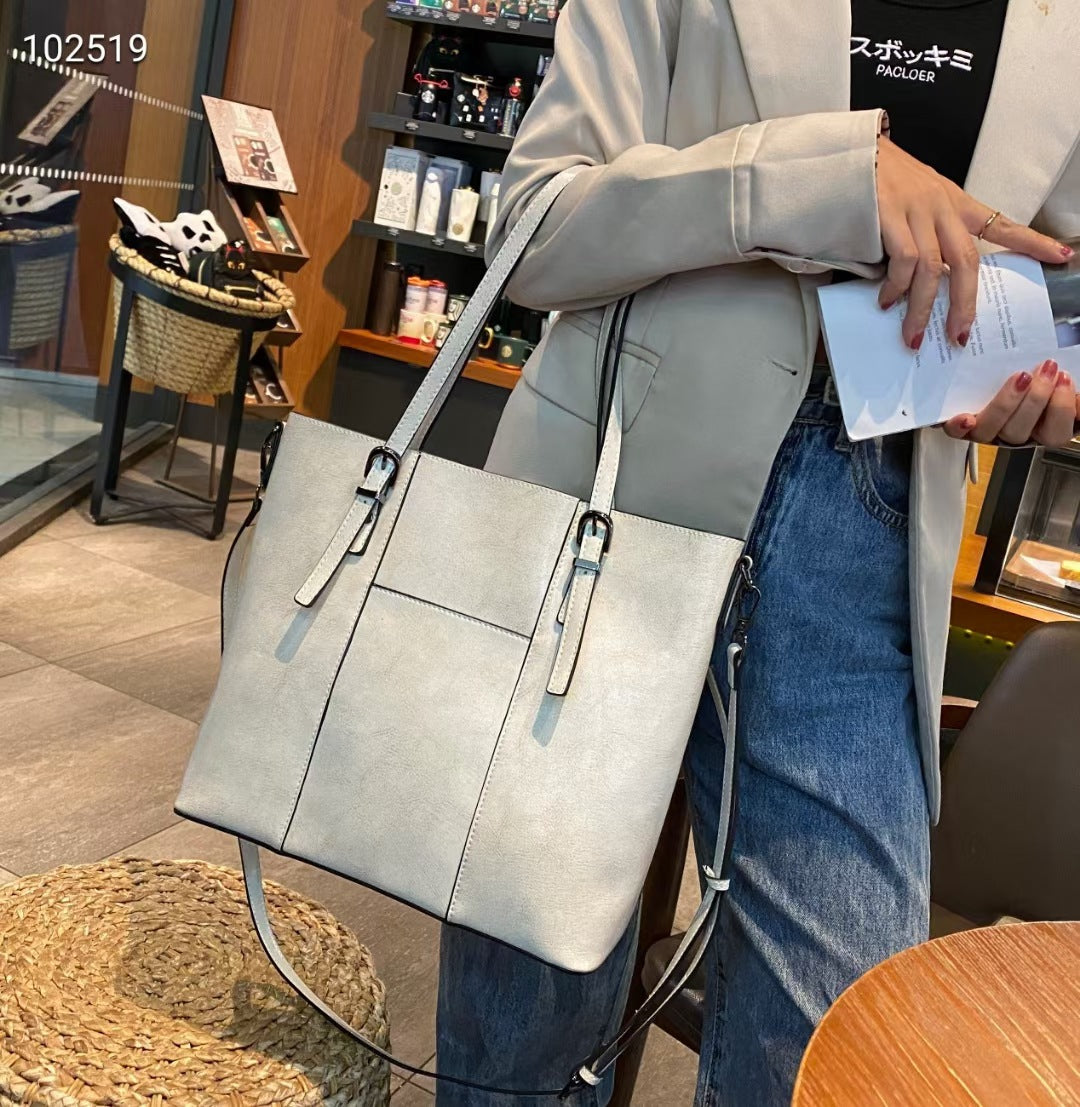 Women's Genuine Leather Large Capacity Retro Oil Shoulder Bags