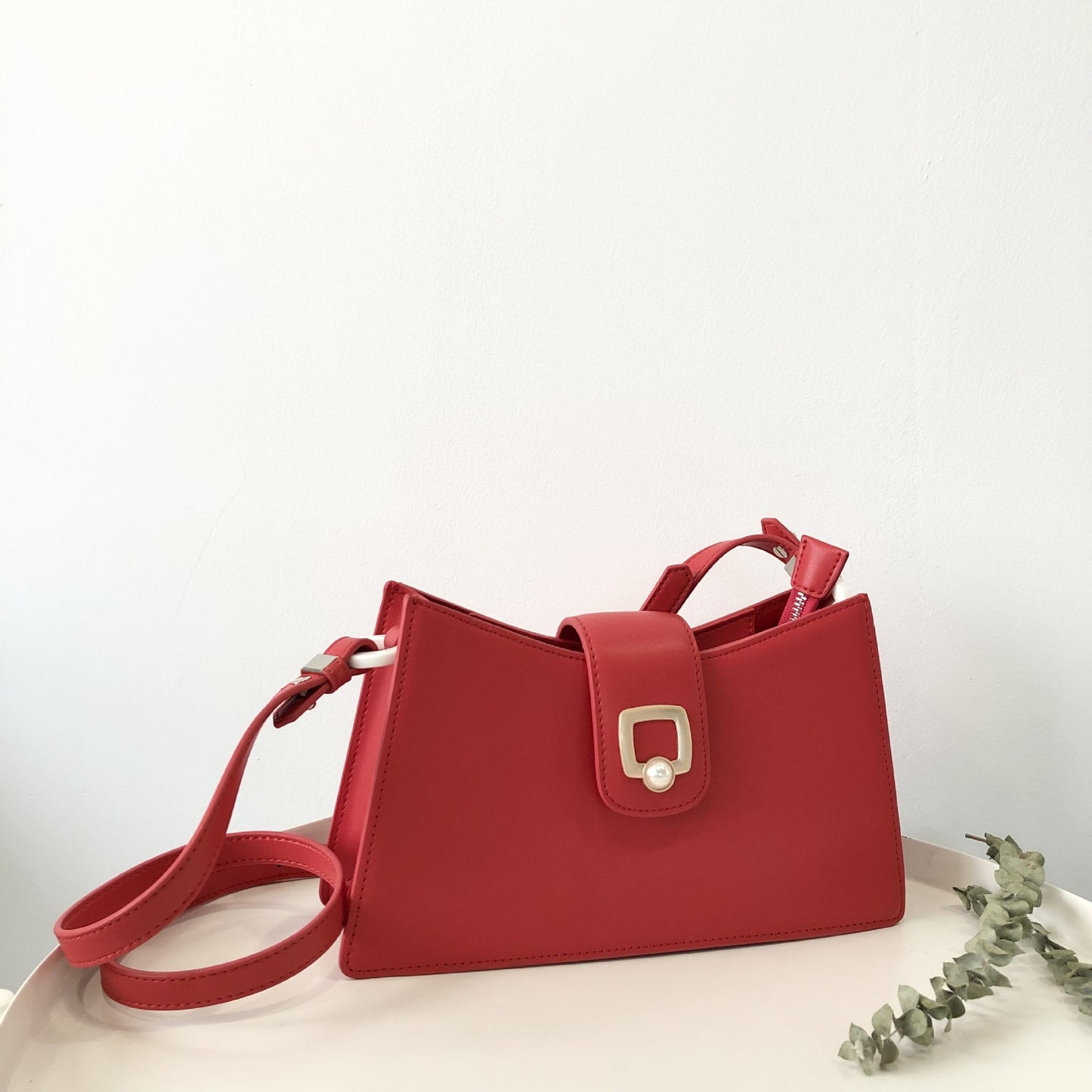 Women's Wedding Pearl Niche Fashion High-grade Simple Shoulder Bags