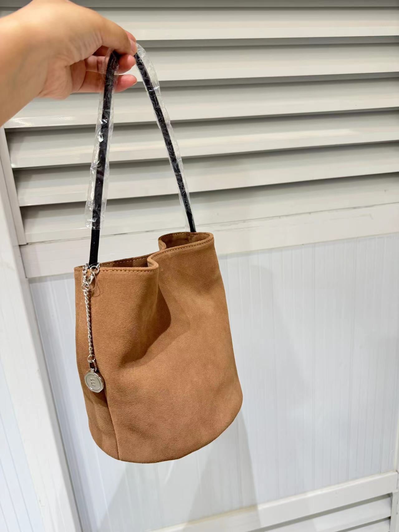Women's Large Capacity High-grade Genuine Leather Suede Shoulder Bags