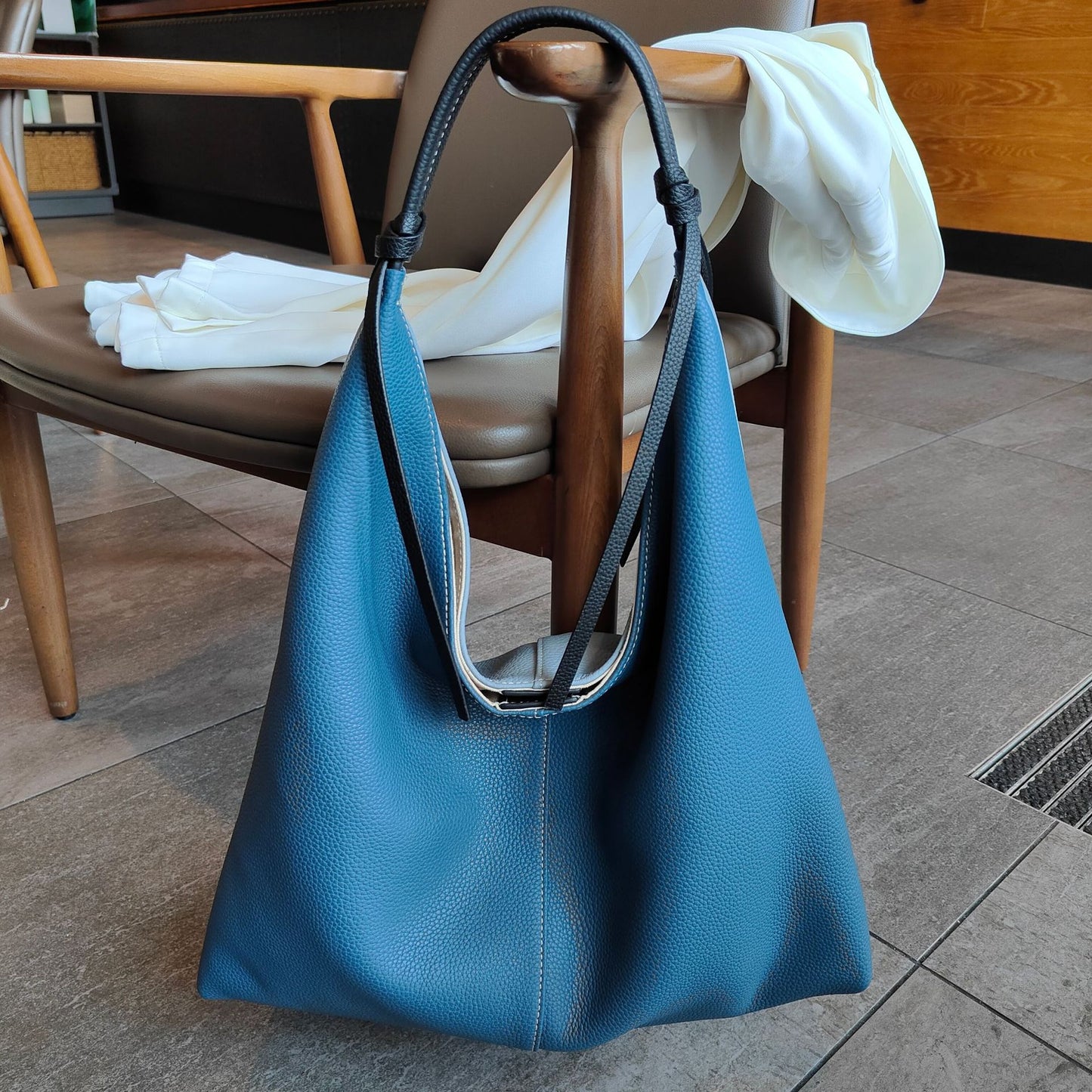 Big Trendy Underarm Design Soft Leather First Tote Bags