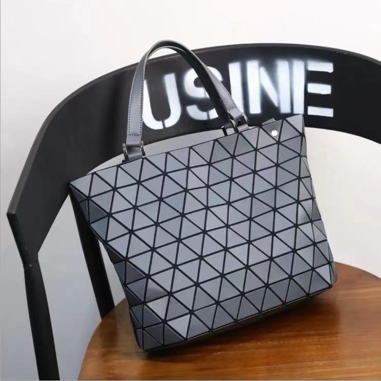 Women's Rhombic Fashion Trend Luminous Color Changing Handbags