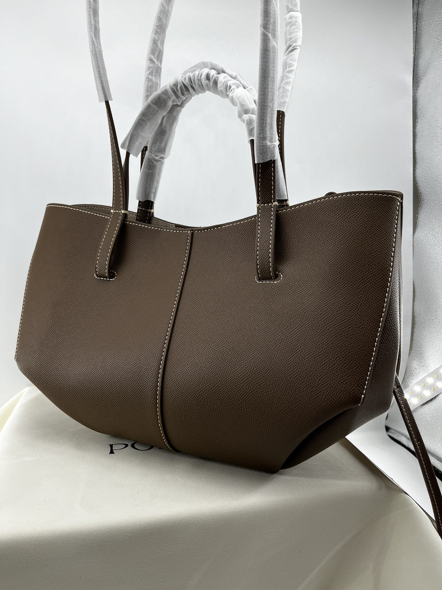 Women's French Cowhide Large Capacity Totes Pleated Shoulder Bags