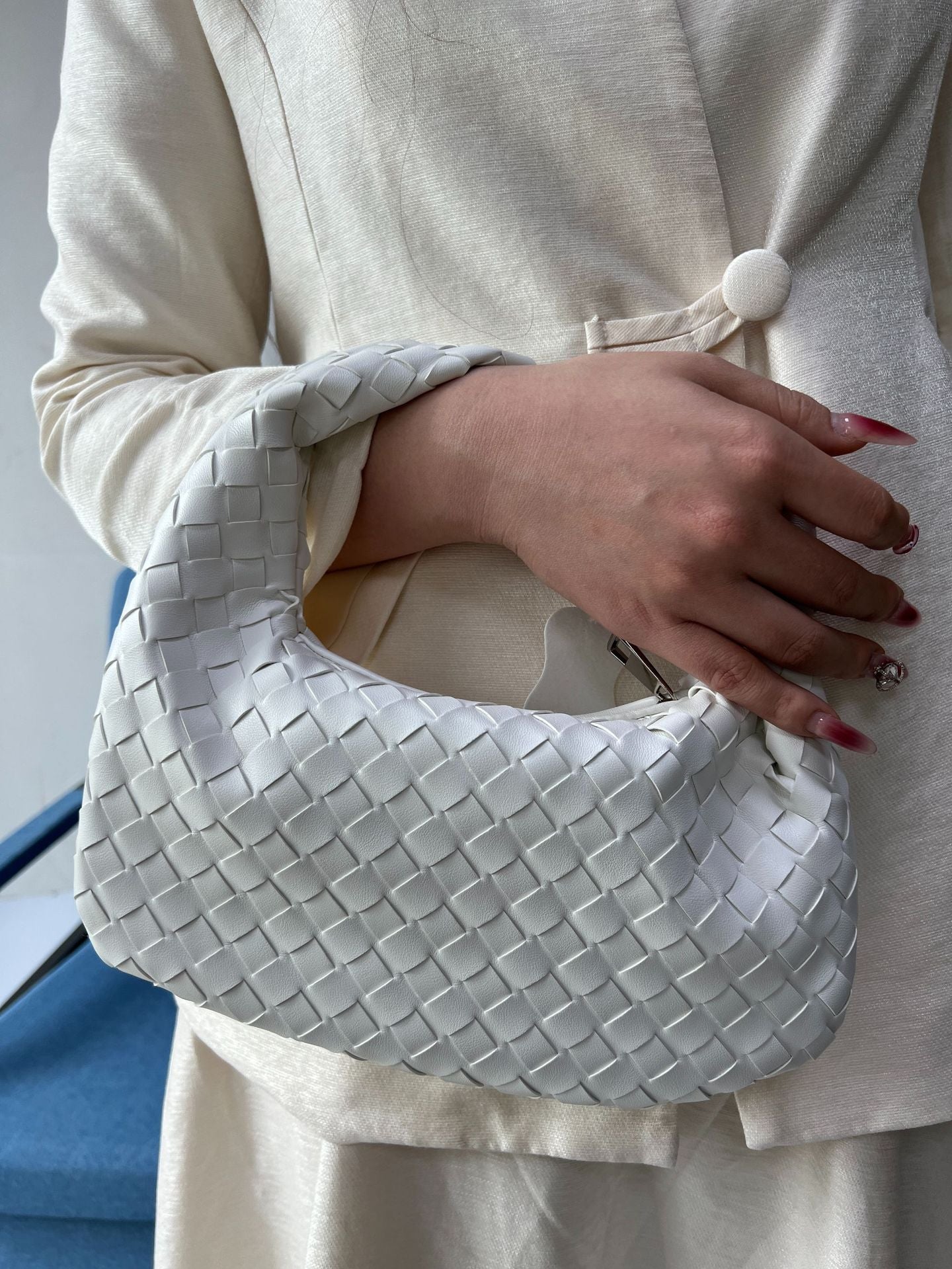 Knotted Hand-woven Horn Portable Dumpling Lot Handbags