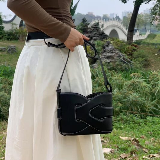 Women's Quality Design Leather Interwoven Portable Handbags